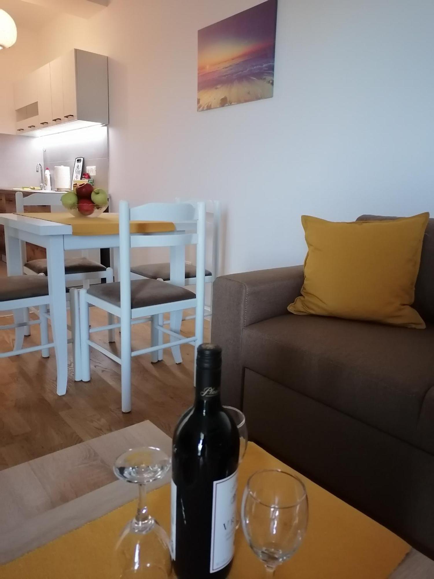 Vegi Apartments Бар Экстерьер фото
