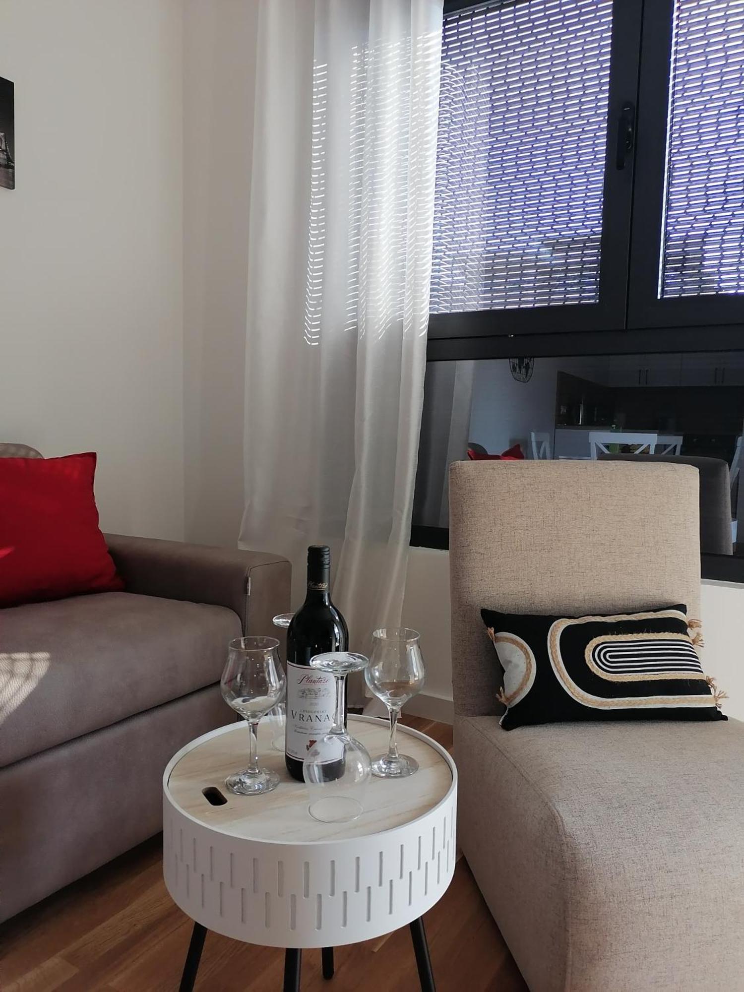 Vegi Apartments Бар Экстерьер фото
